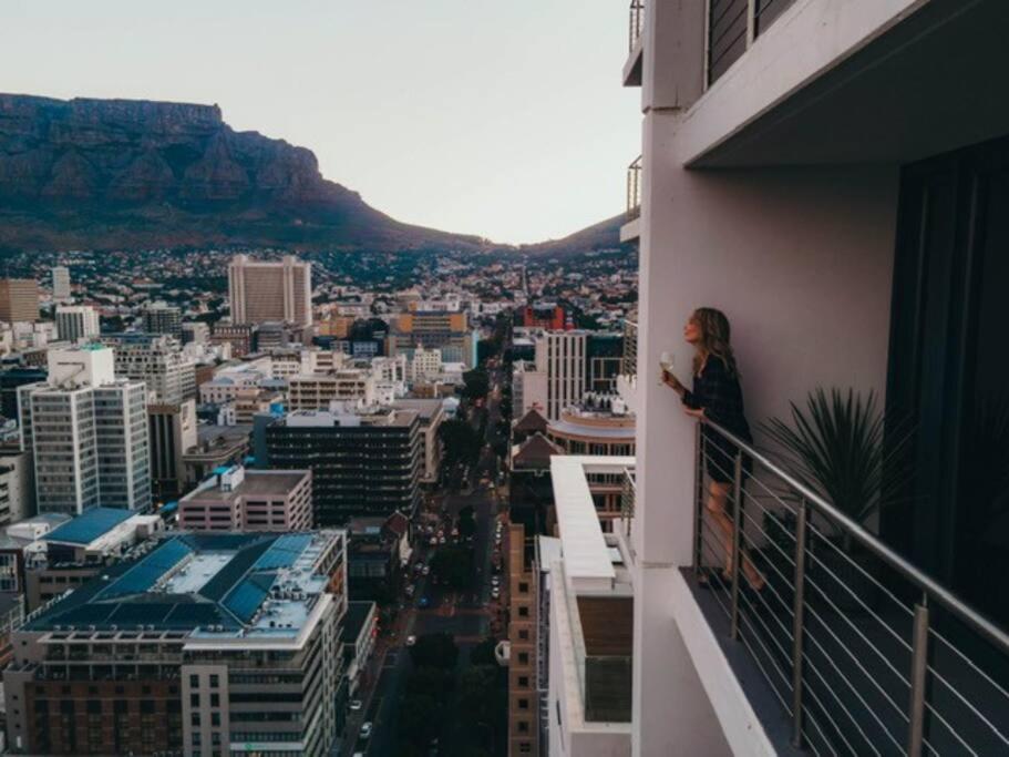 "Lykke On Bree" - Unique Apartment With Stunning Table Mountain Views Kapstadt Exterior foto